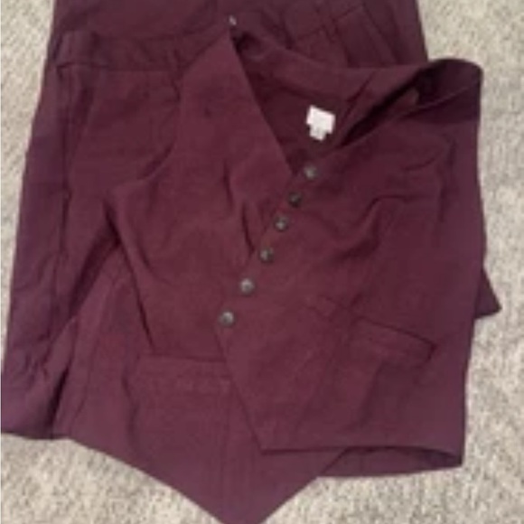 A New Day Women’s Red  Vest Tank Top M Front Buttons Bottom 4 - Picture 3 of 7